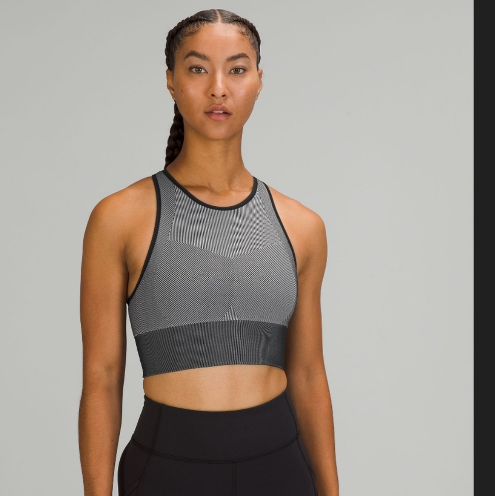 Lululemon Ebb To Train Bra Size 6 C/D Cup